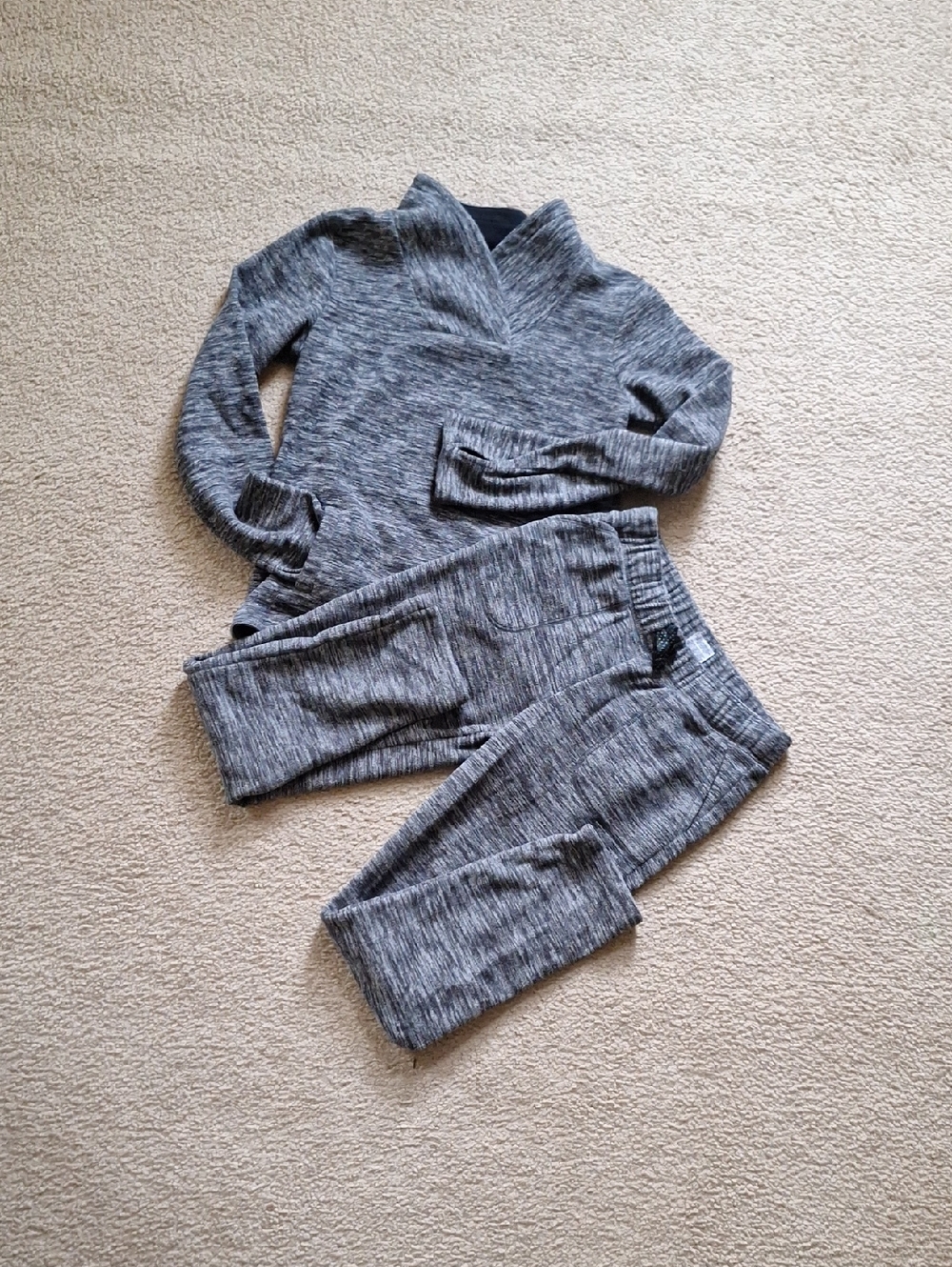 Athletic Works Gray Knit Lounge Top And Joggers with Drawstring
